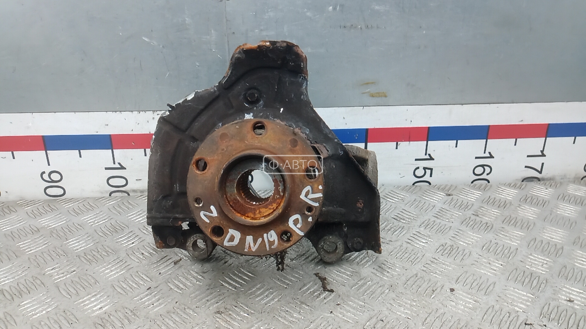 Ступица передняя правая