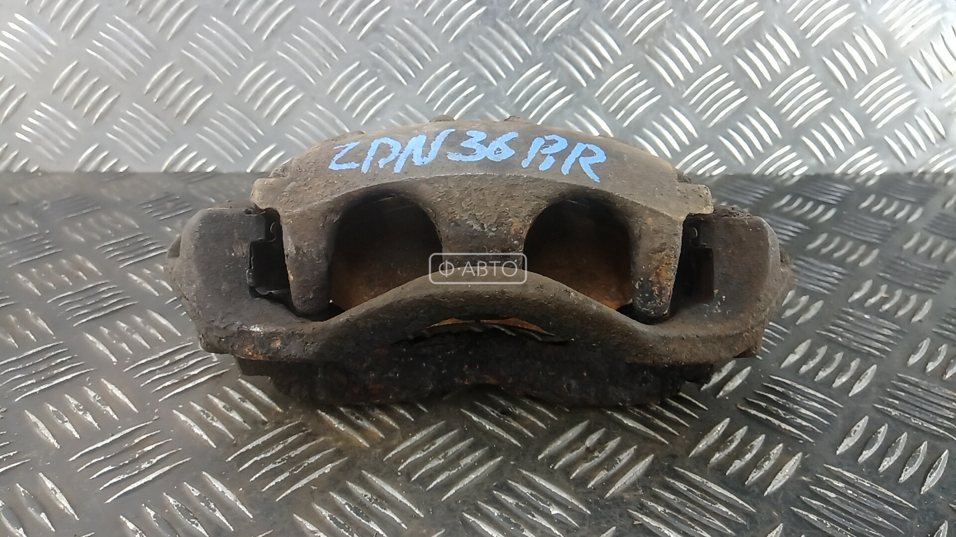 Суппорт тормозной передний правый