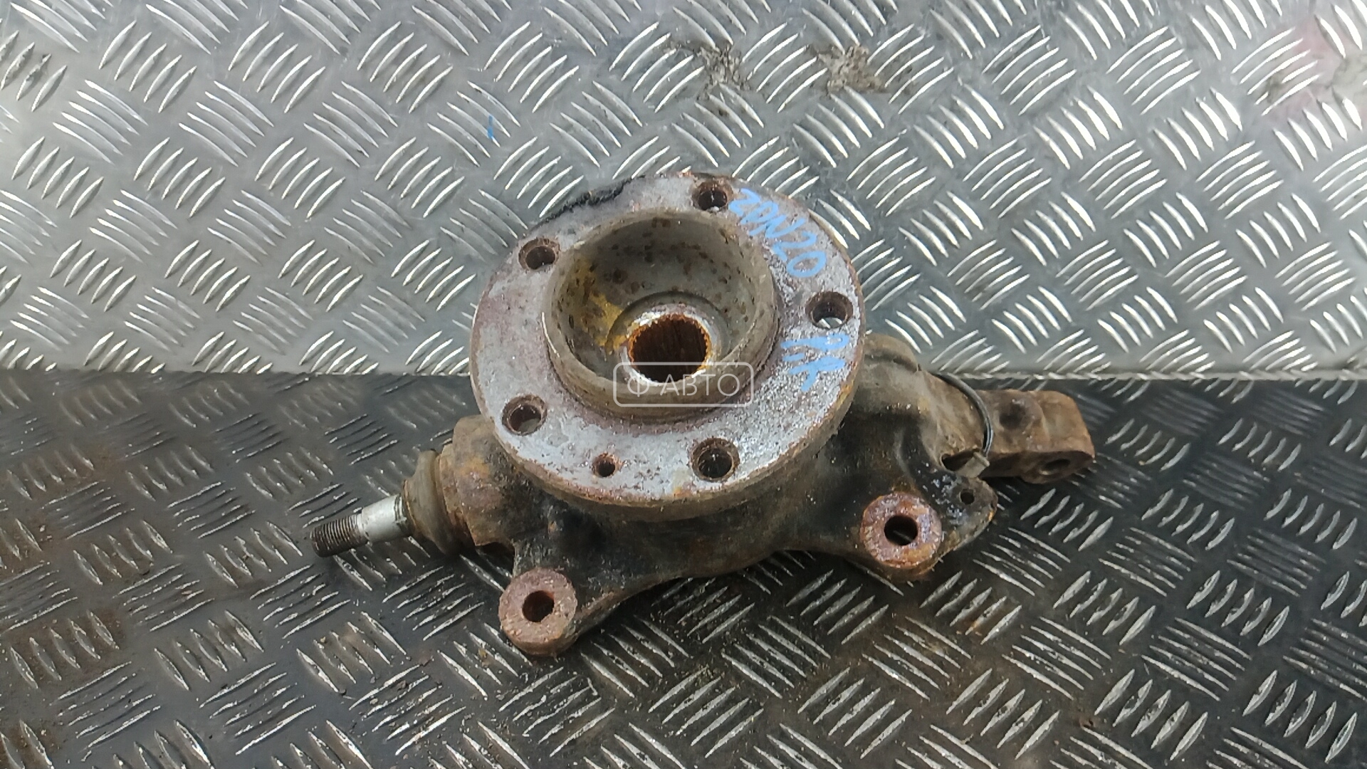 Ступица передняя правая