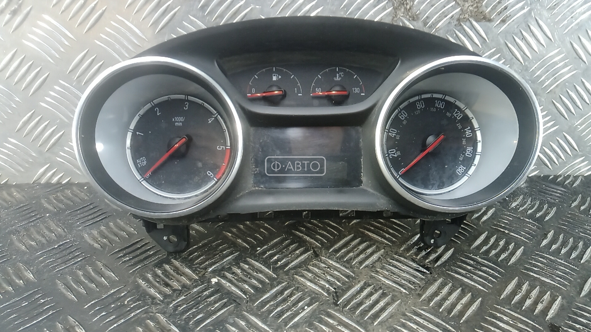 Щиток приборов