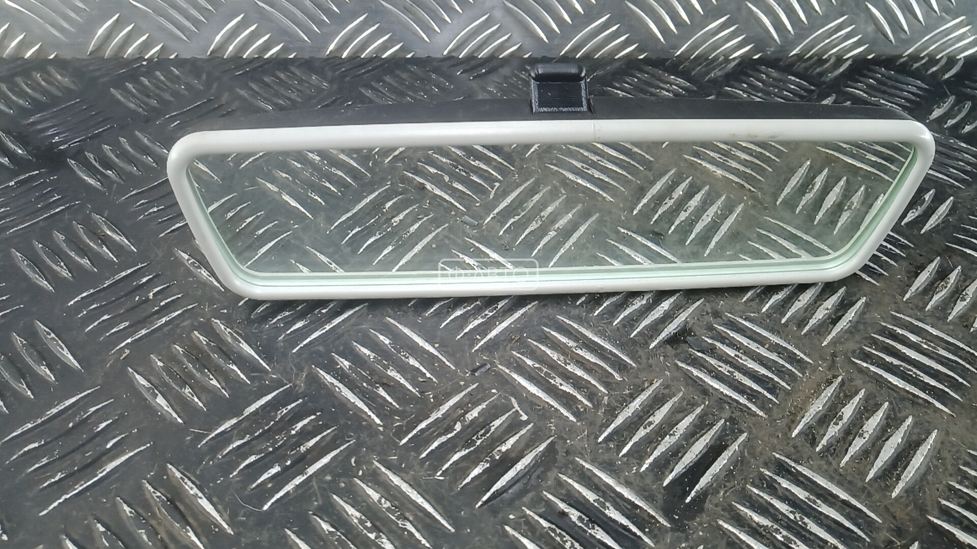 Зеркало салона