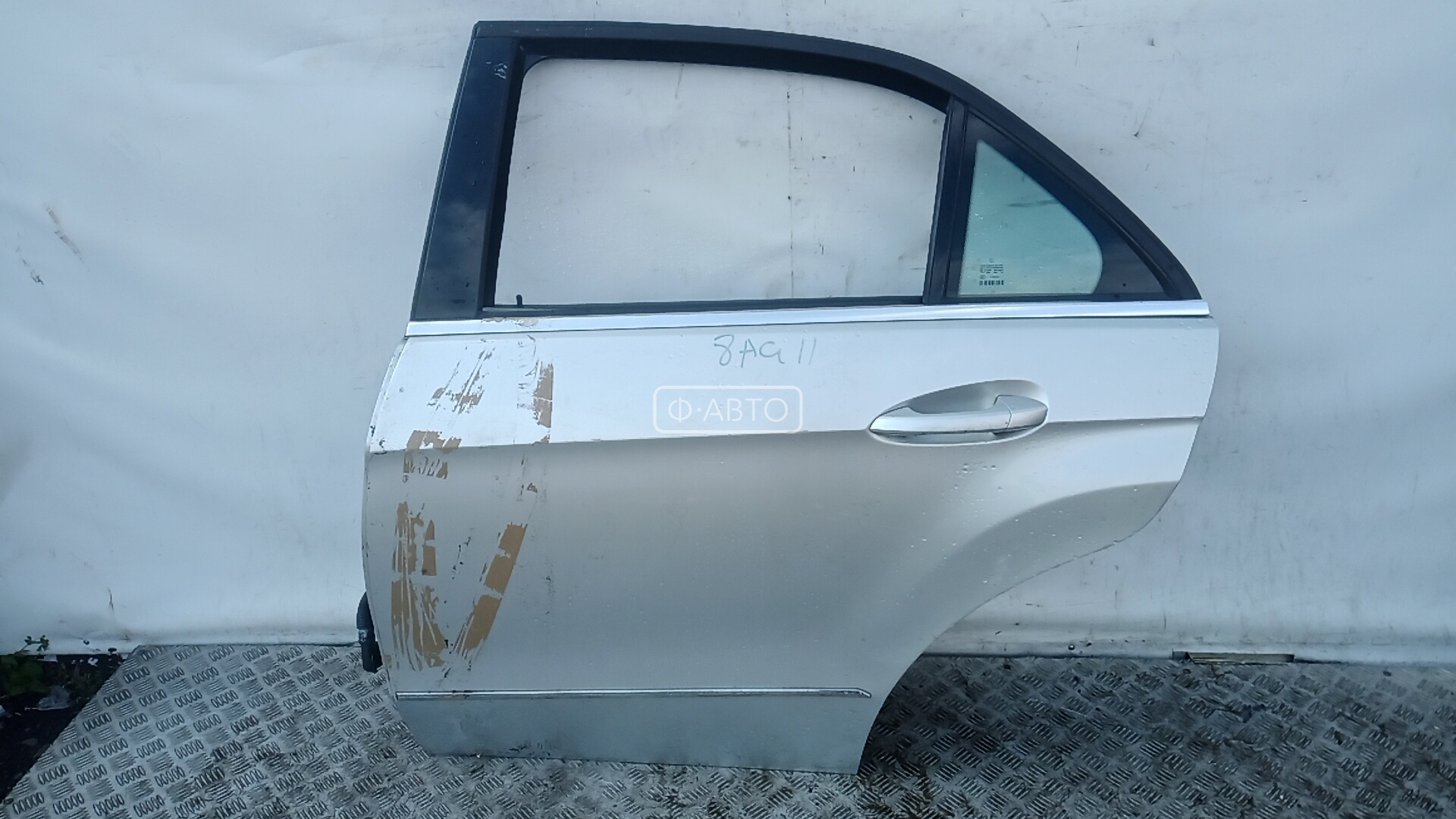 Дверь задняя левая