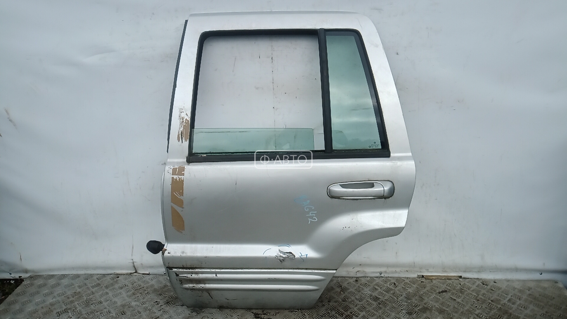 Дверь задняя левая