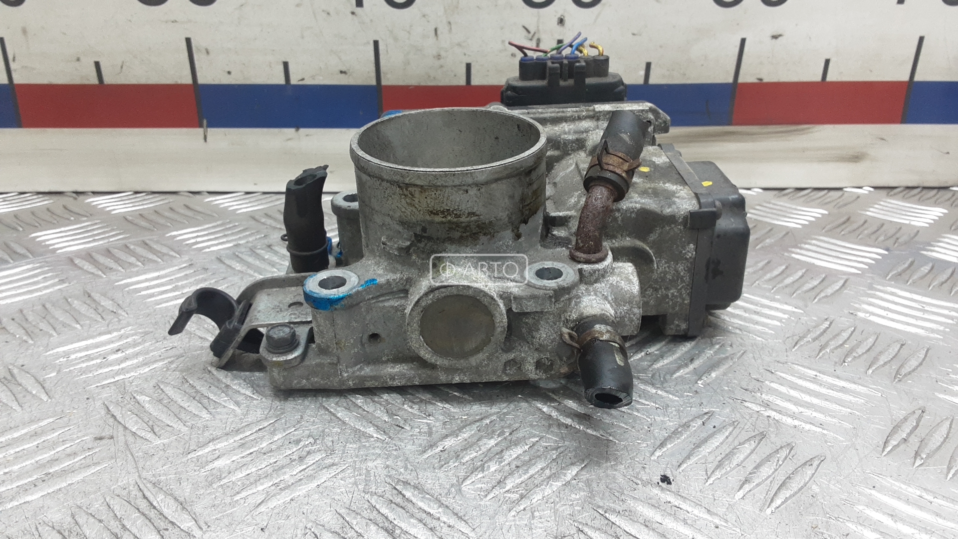 Дроссельная заслонка бензиновая