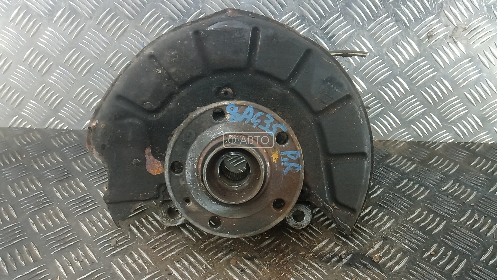 Ступица передняя правая