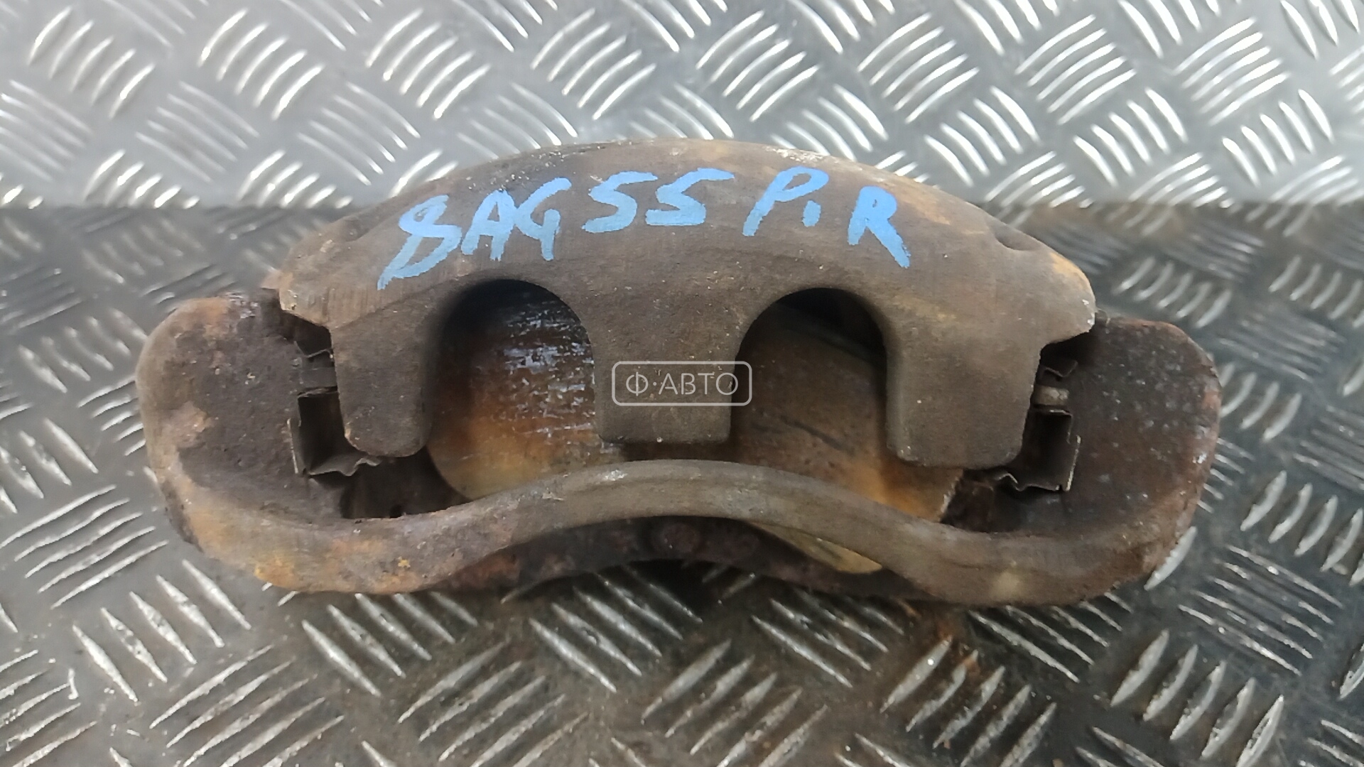 Суппорт тормозной передний правый