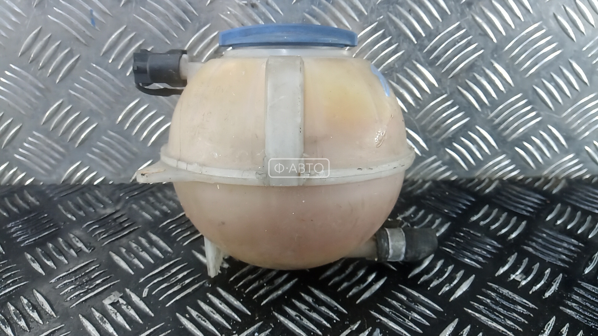 Бачок расширительный