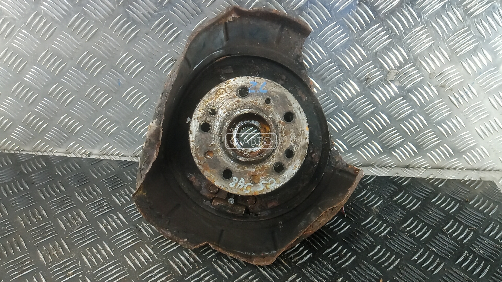 Ступица задняя левая