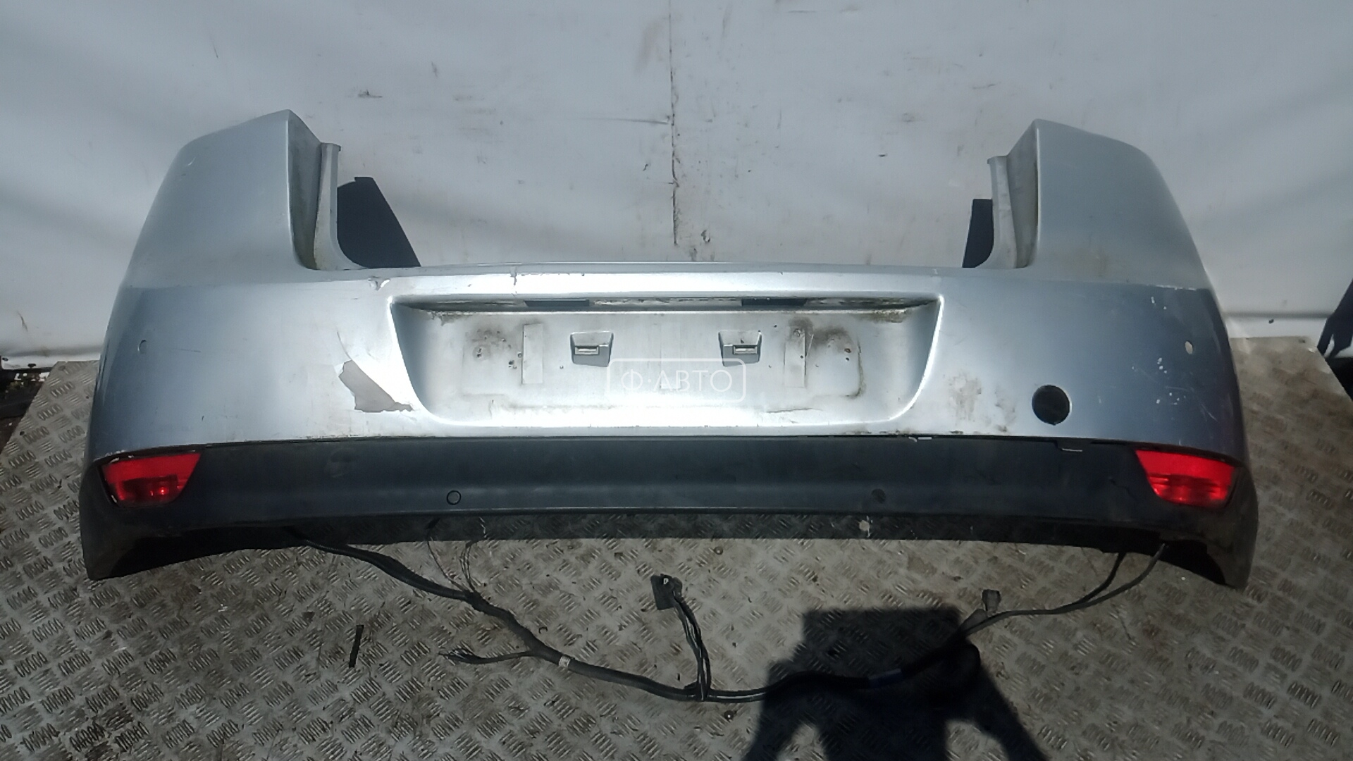 Бампер задний