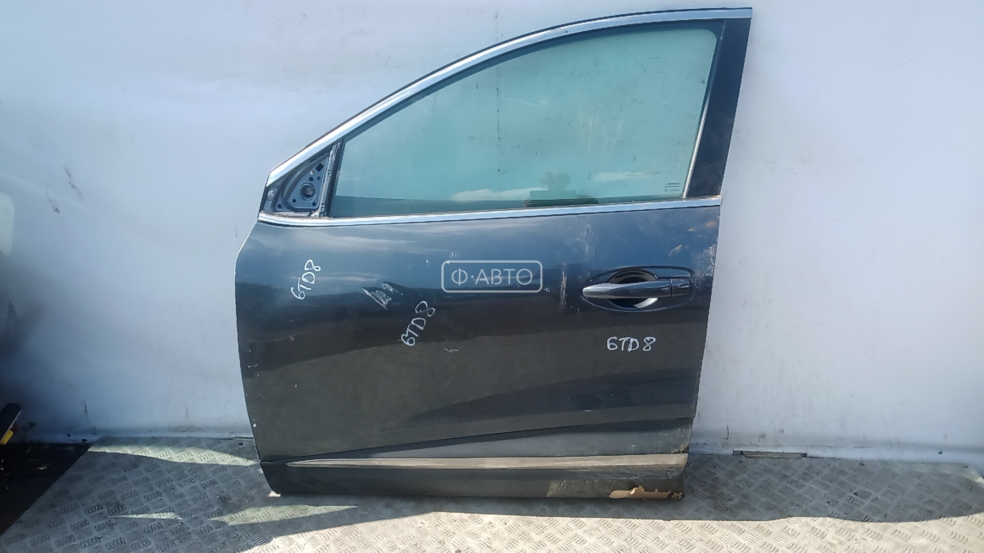 Дверь передняя левая