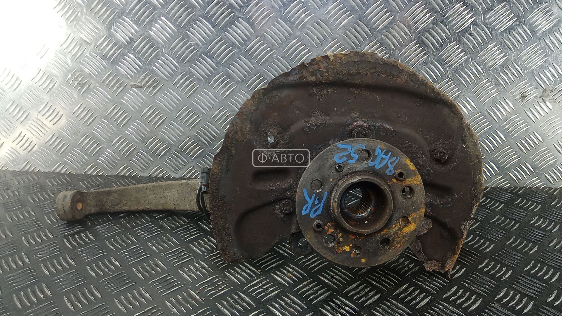 Ступица передняя правая