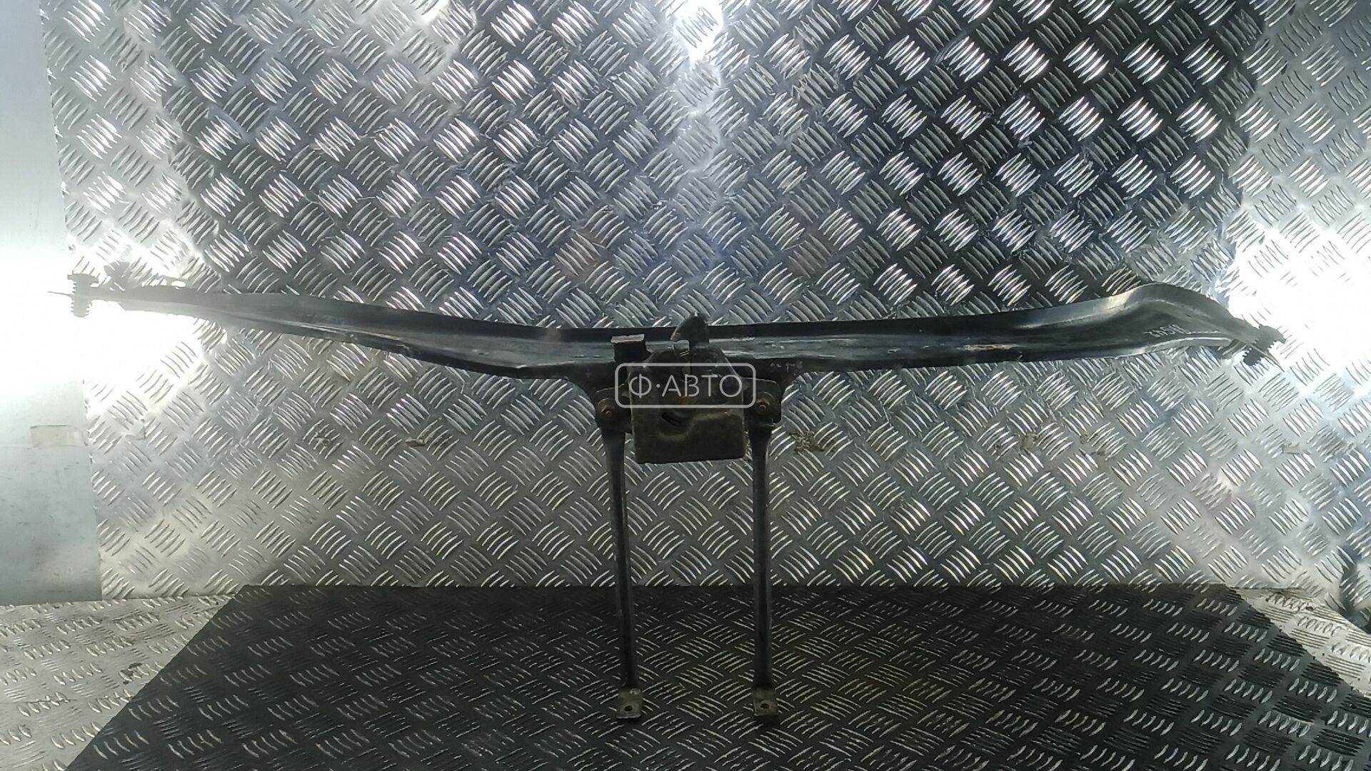 Рамка капота