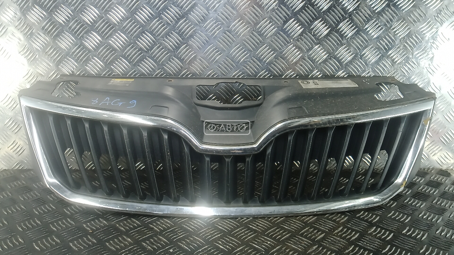 Решетка радиатора