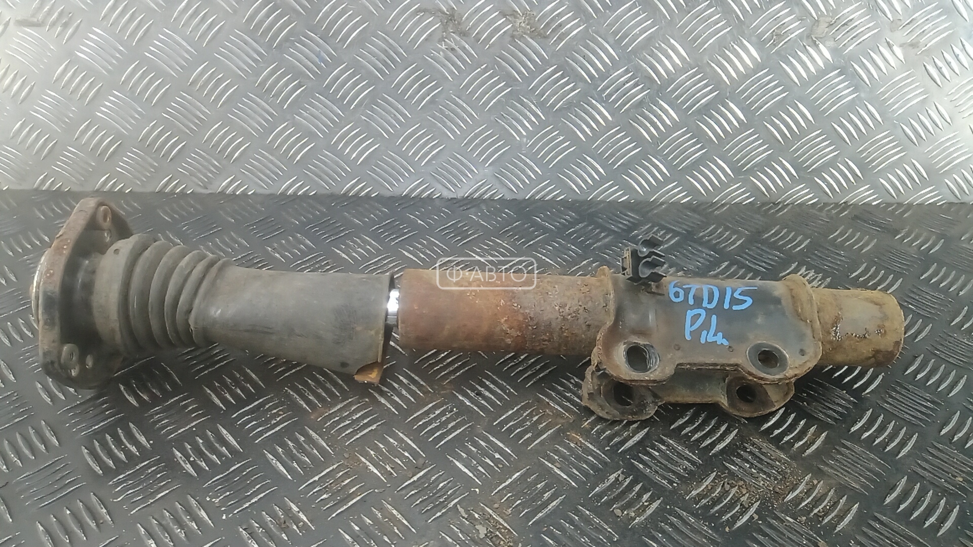 Амортизатор передний левый