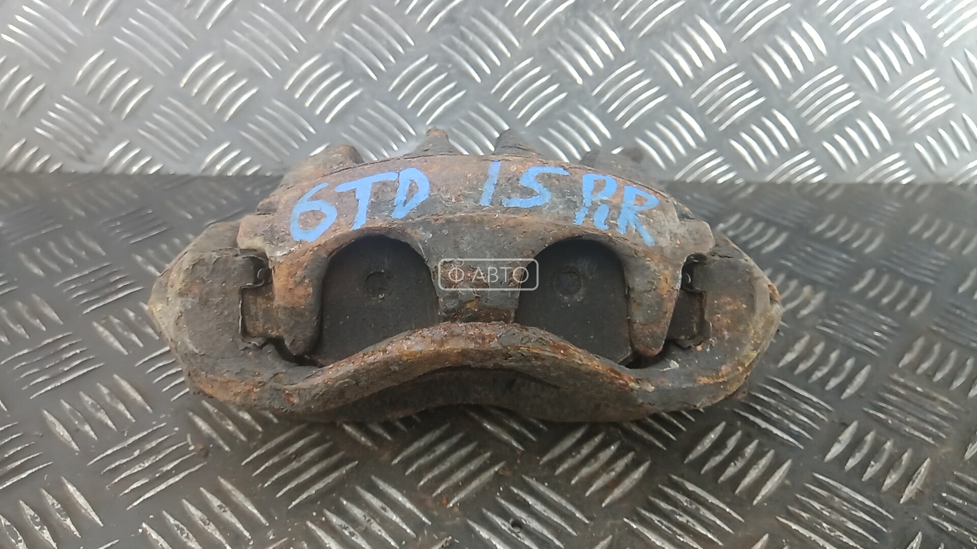 Суппорт тормозной передний правый