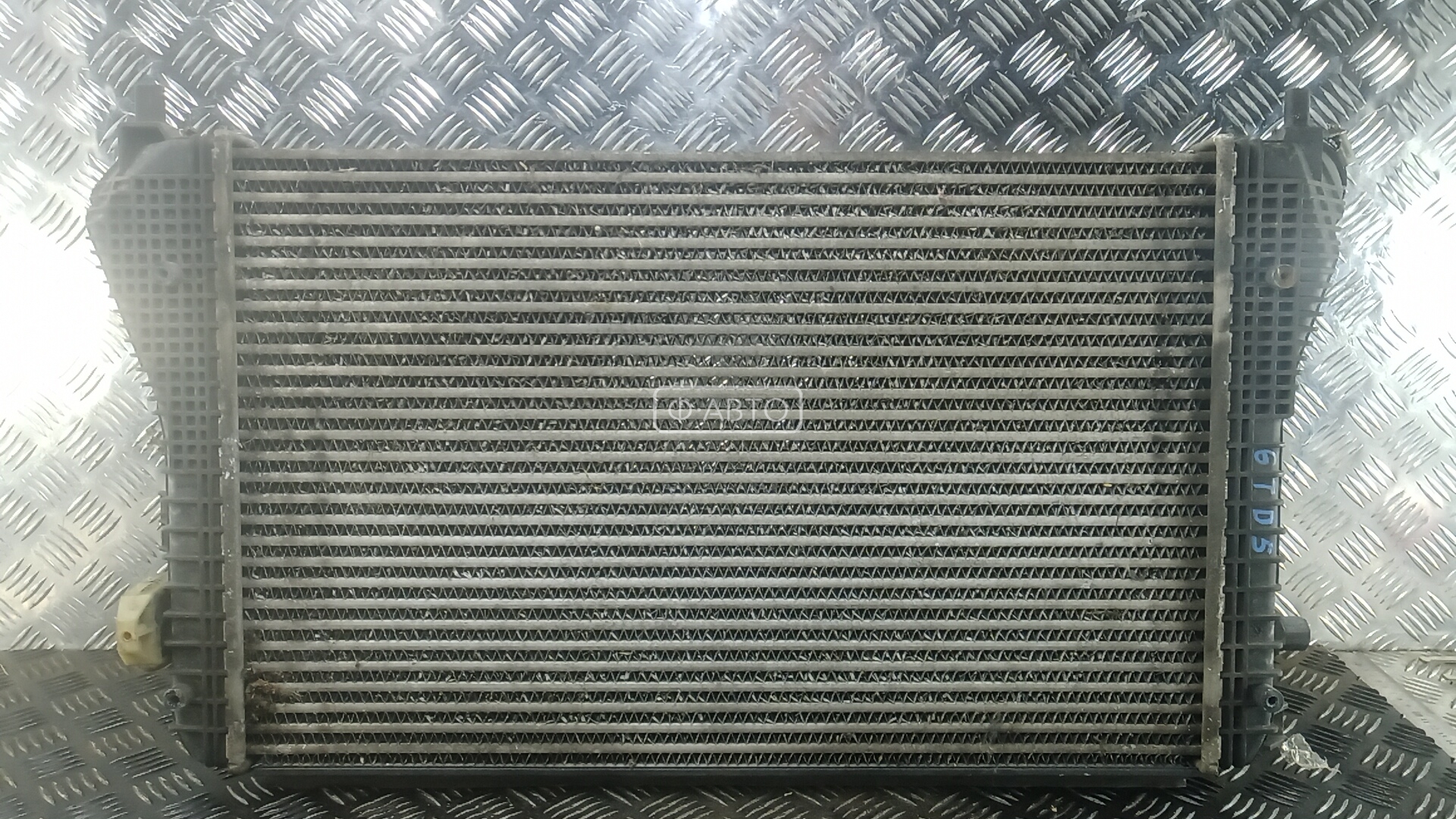 Радиатор интеркулера