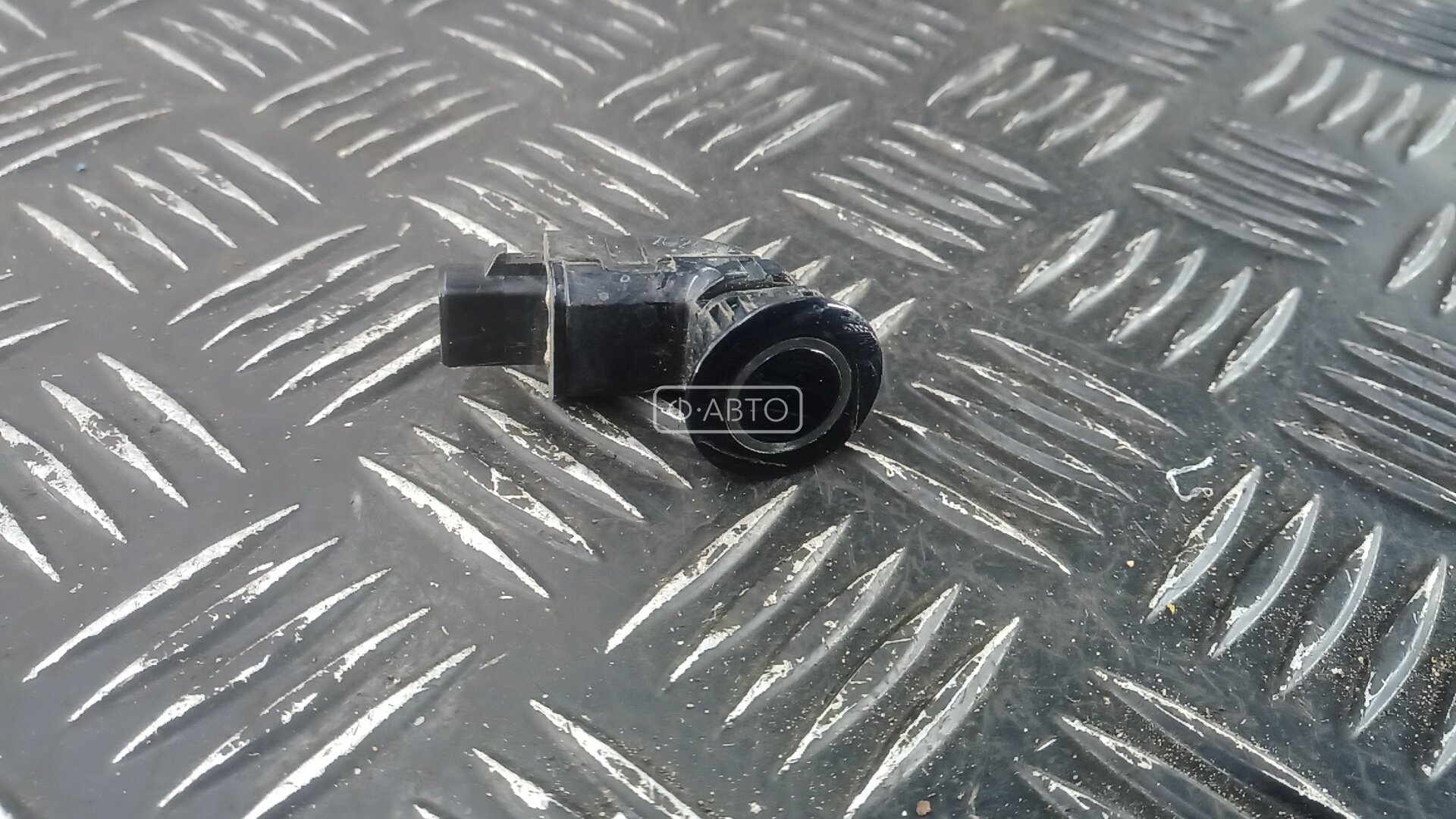 Парктроник передний