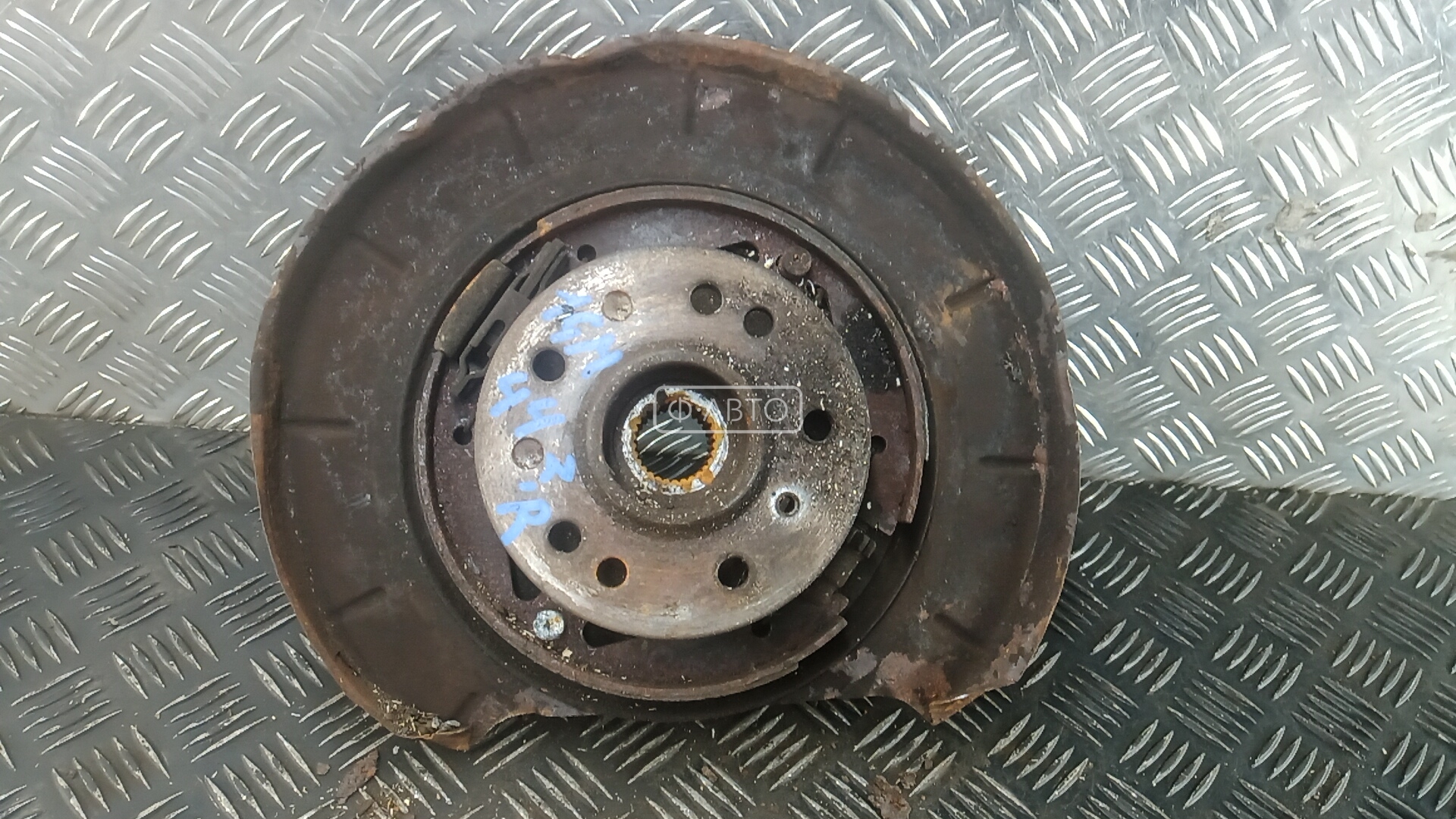 Ступица задняя правая