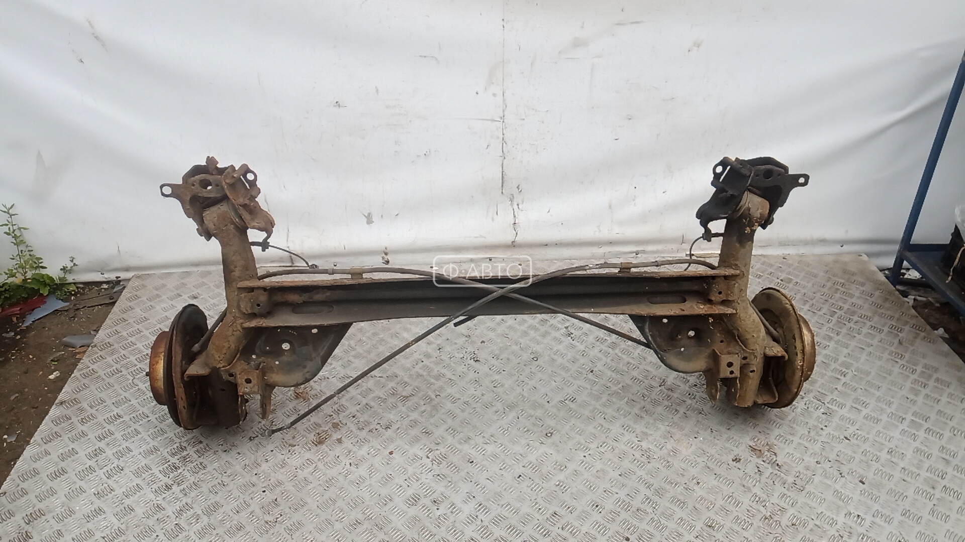 Балка задняя