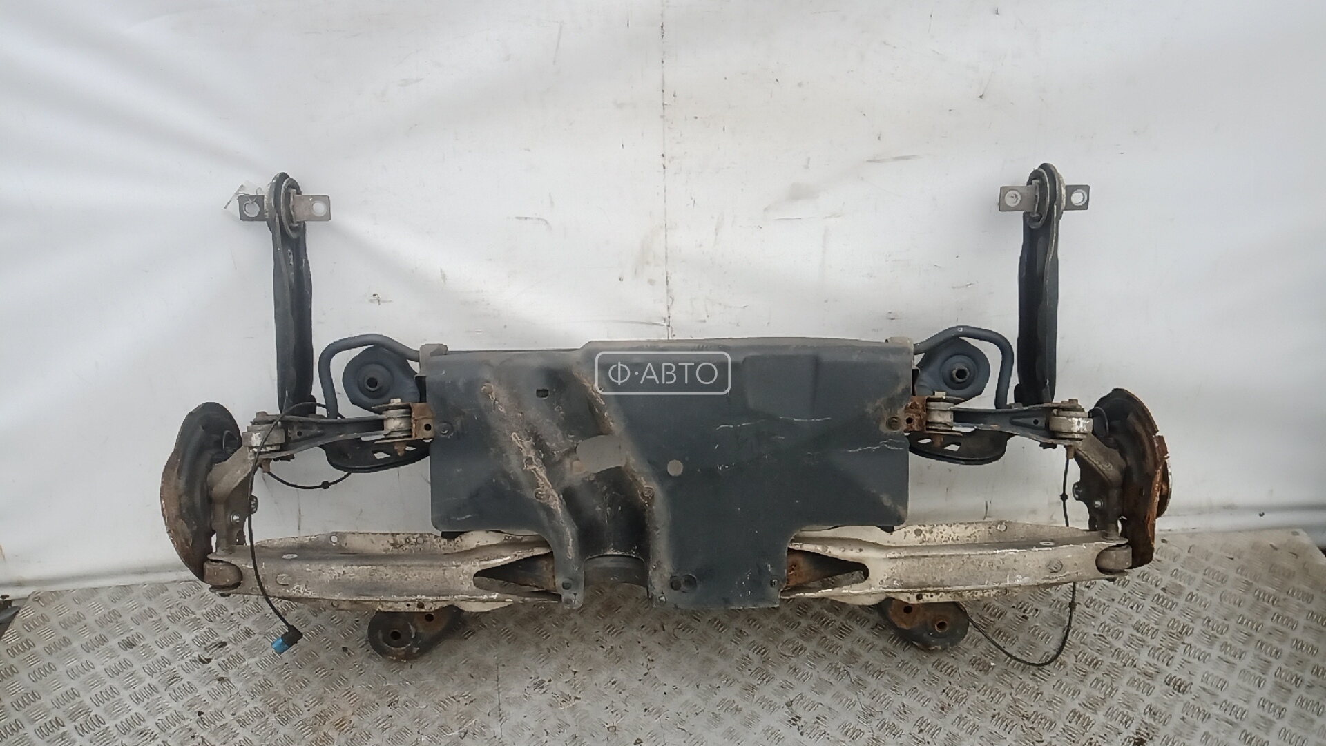 Балка задняя