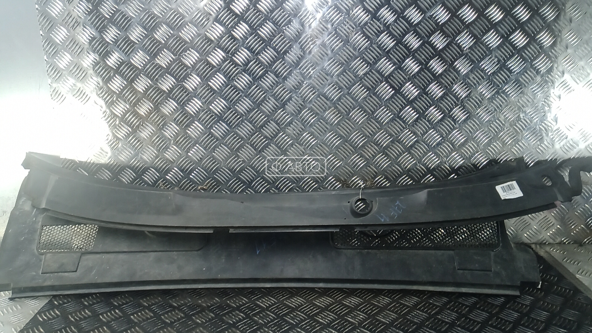 Накладка декоративная (жабо, дождевик)