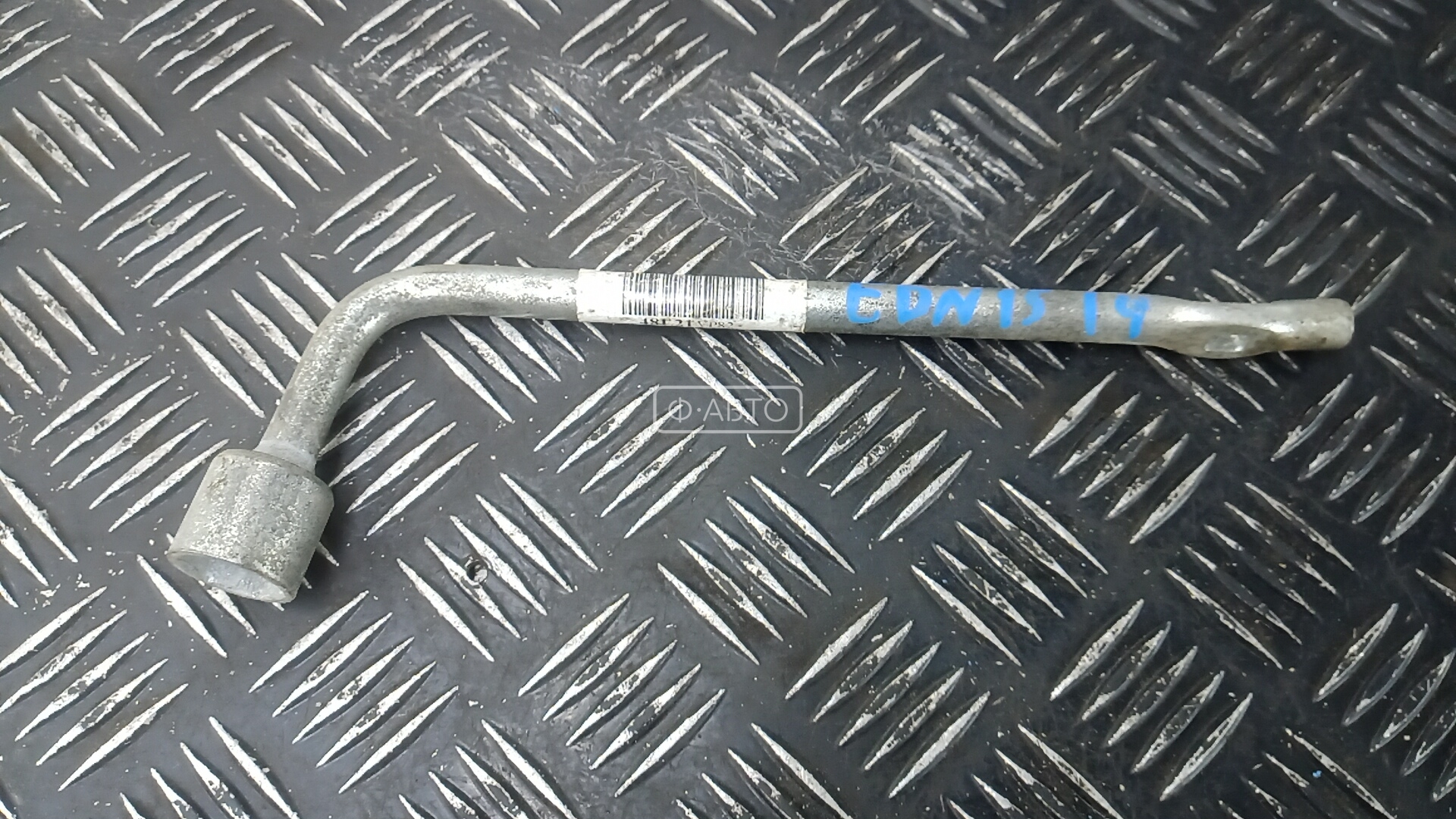 Ключ колесный