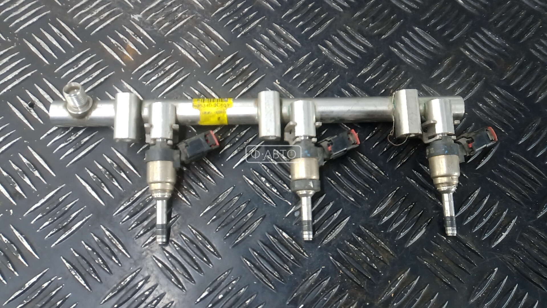 Топливная рампа бензиновая