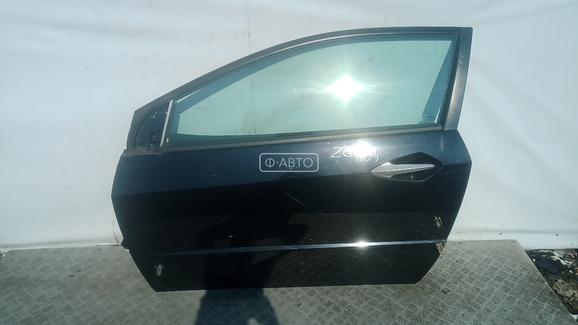 Дверь передняя левая