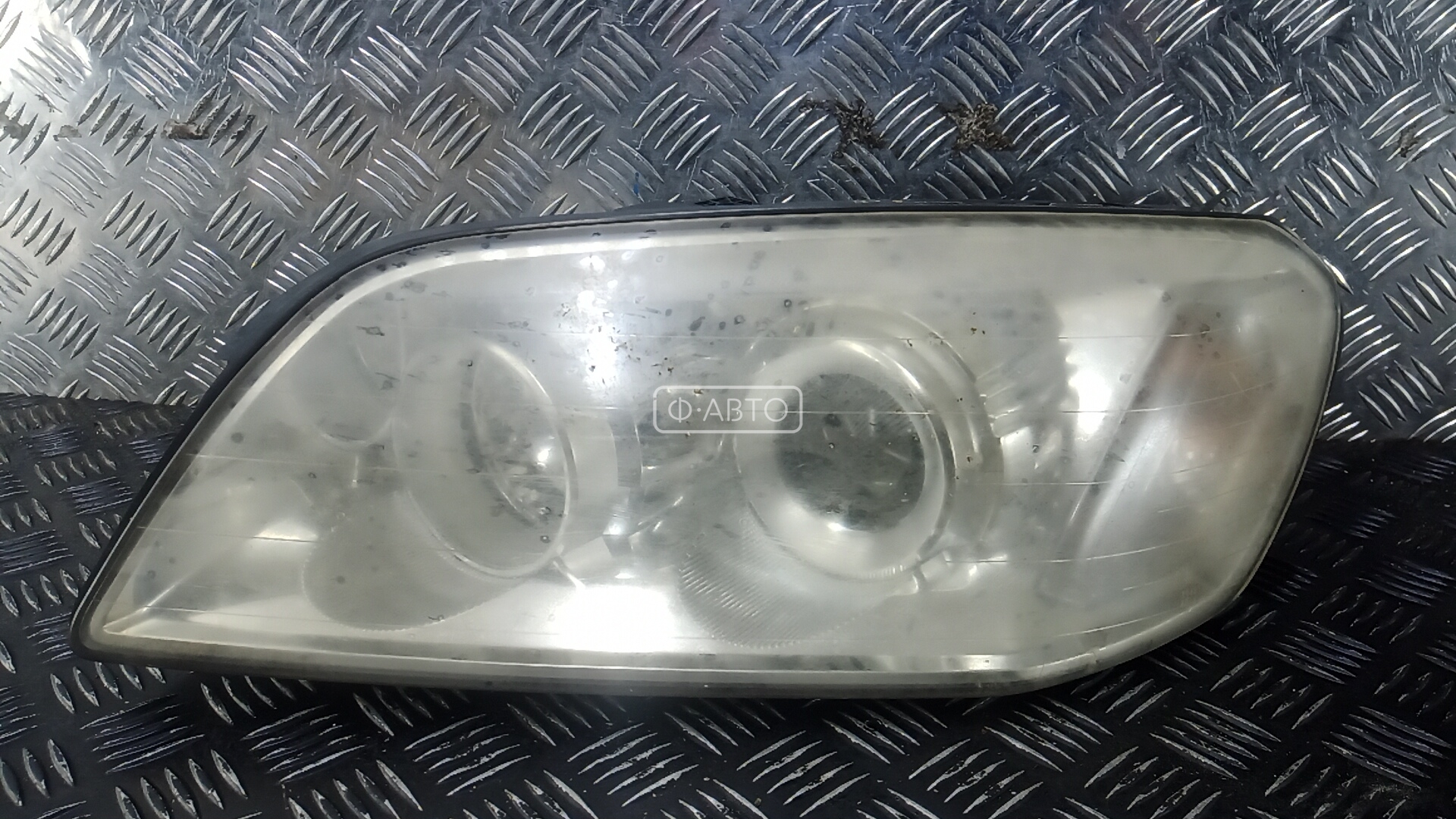 Фара левая