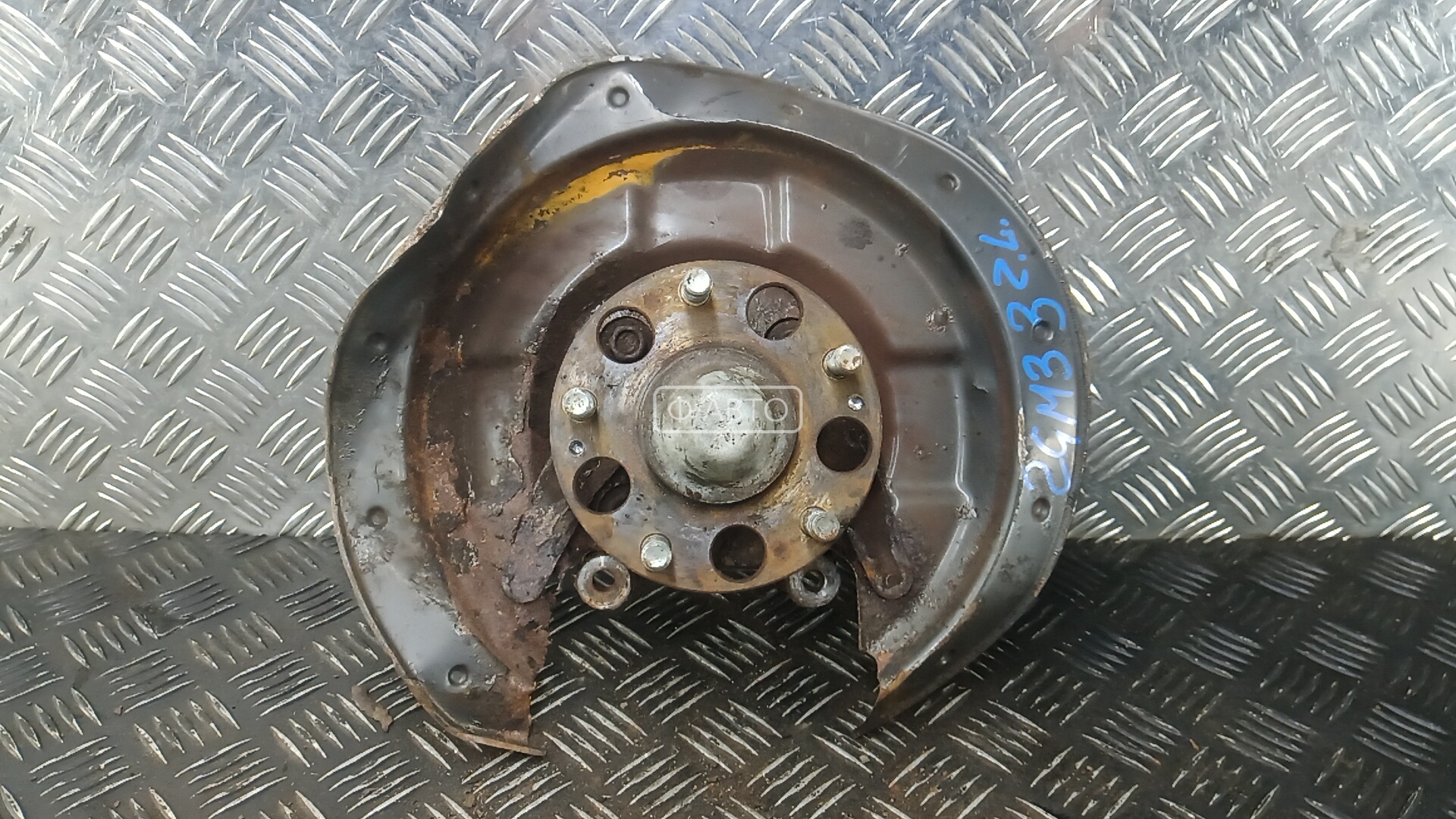 Ступица задняя левая