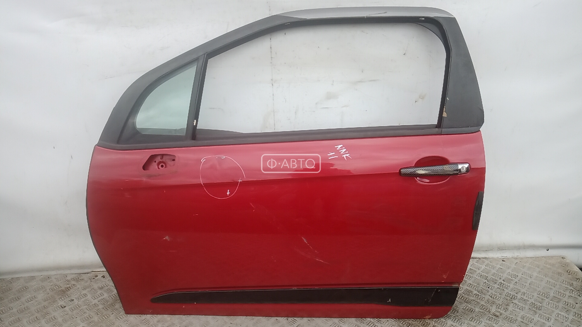 Дверь передняя левая