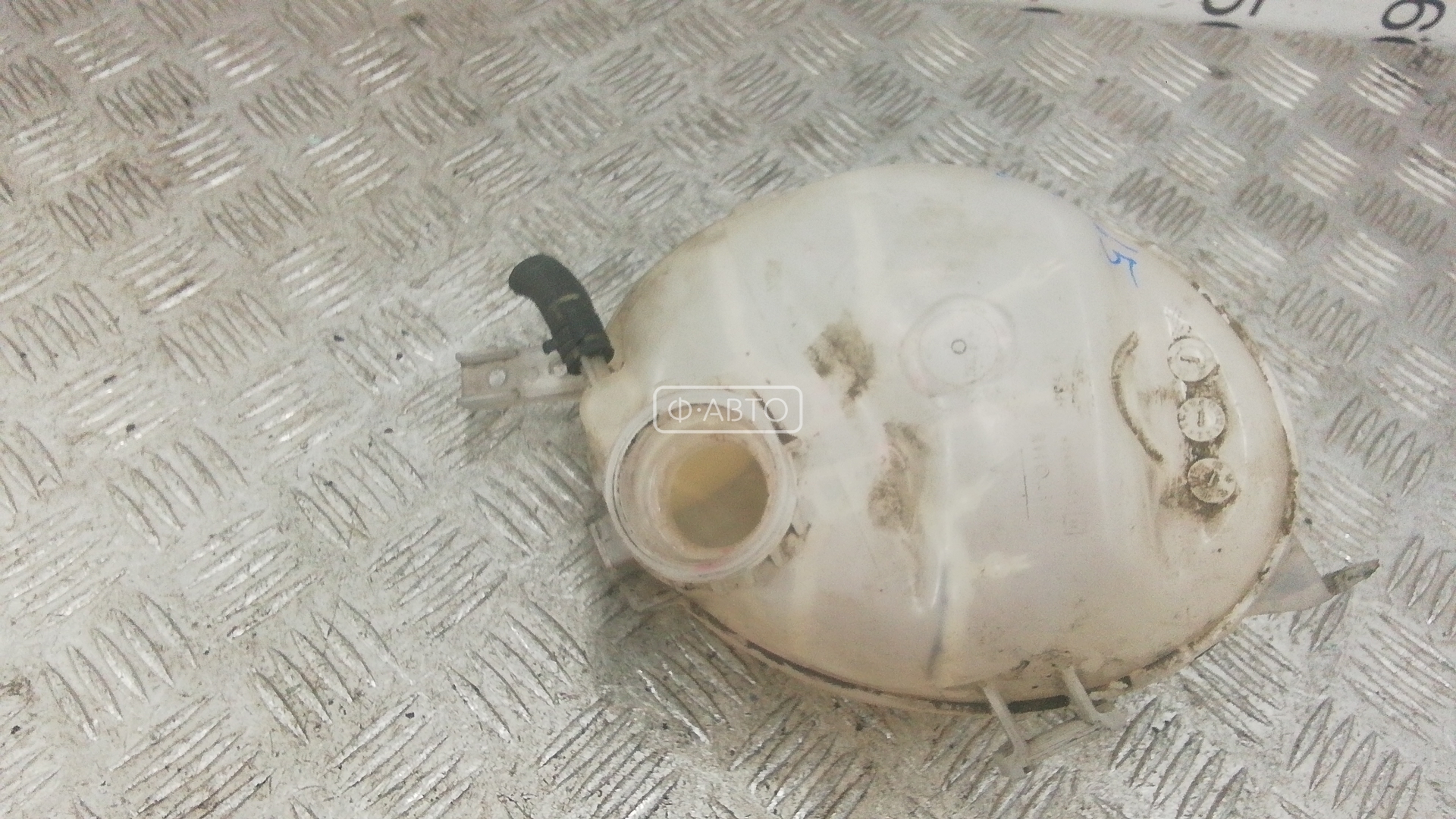 Бачок расширительный