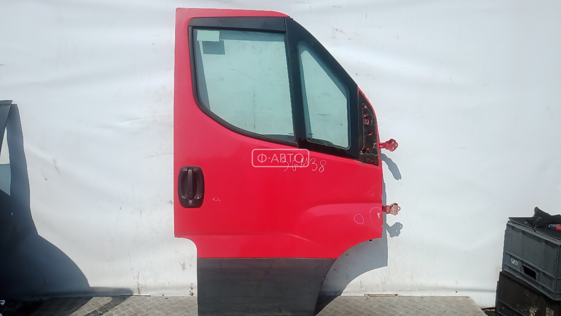 Дверь передняя правая