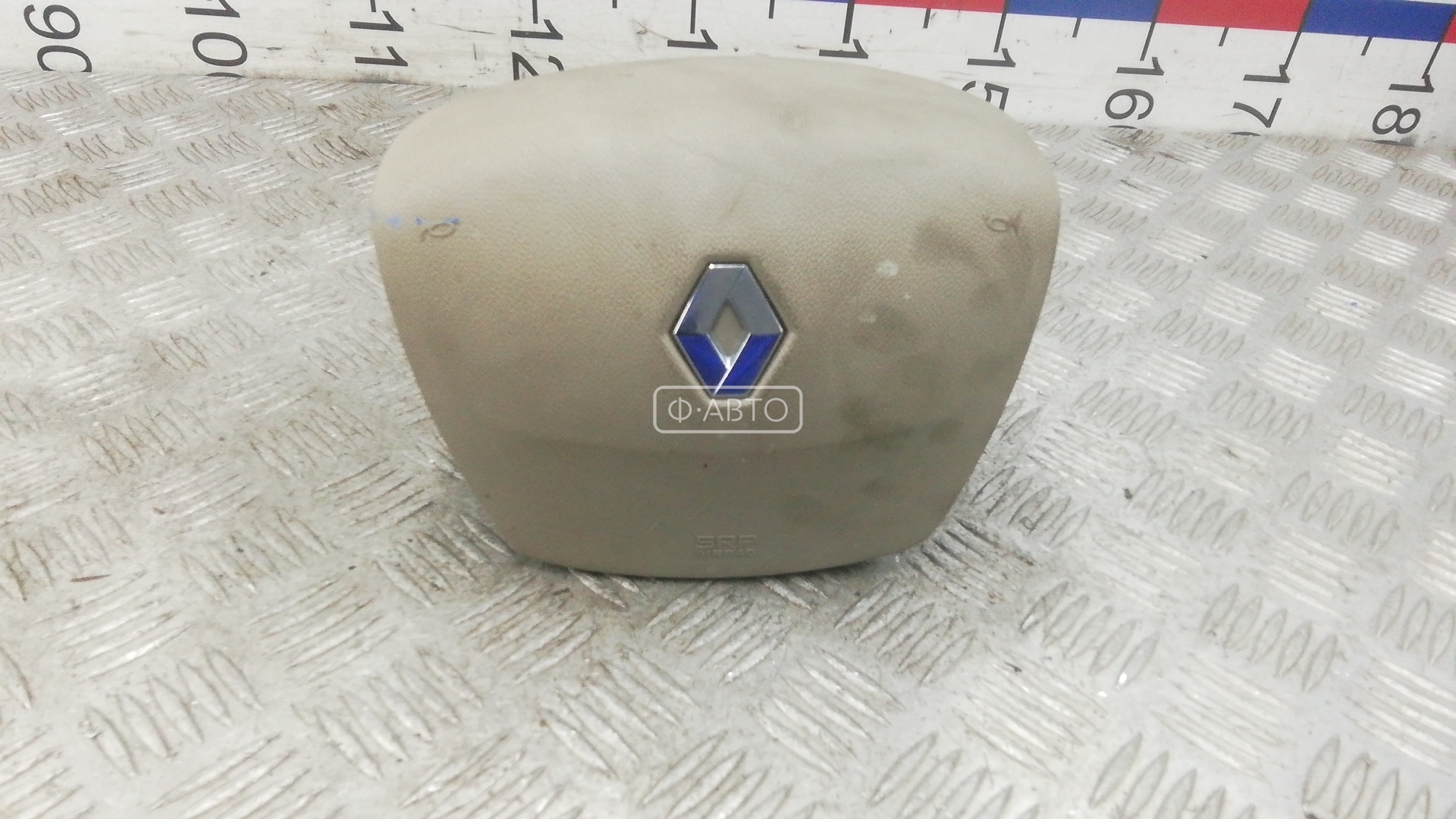 Подушка безопасности водителя