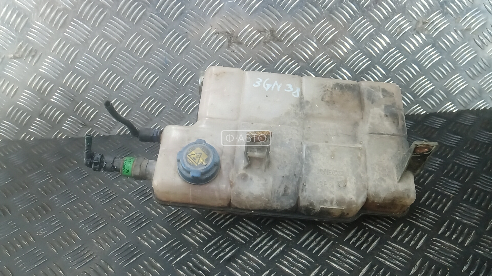 Бачок расширительный