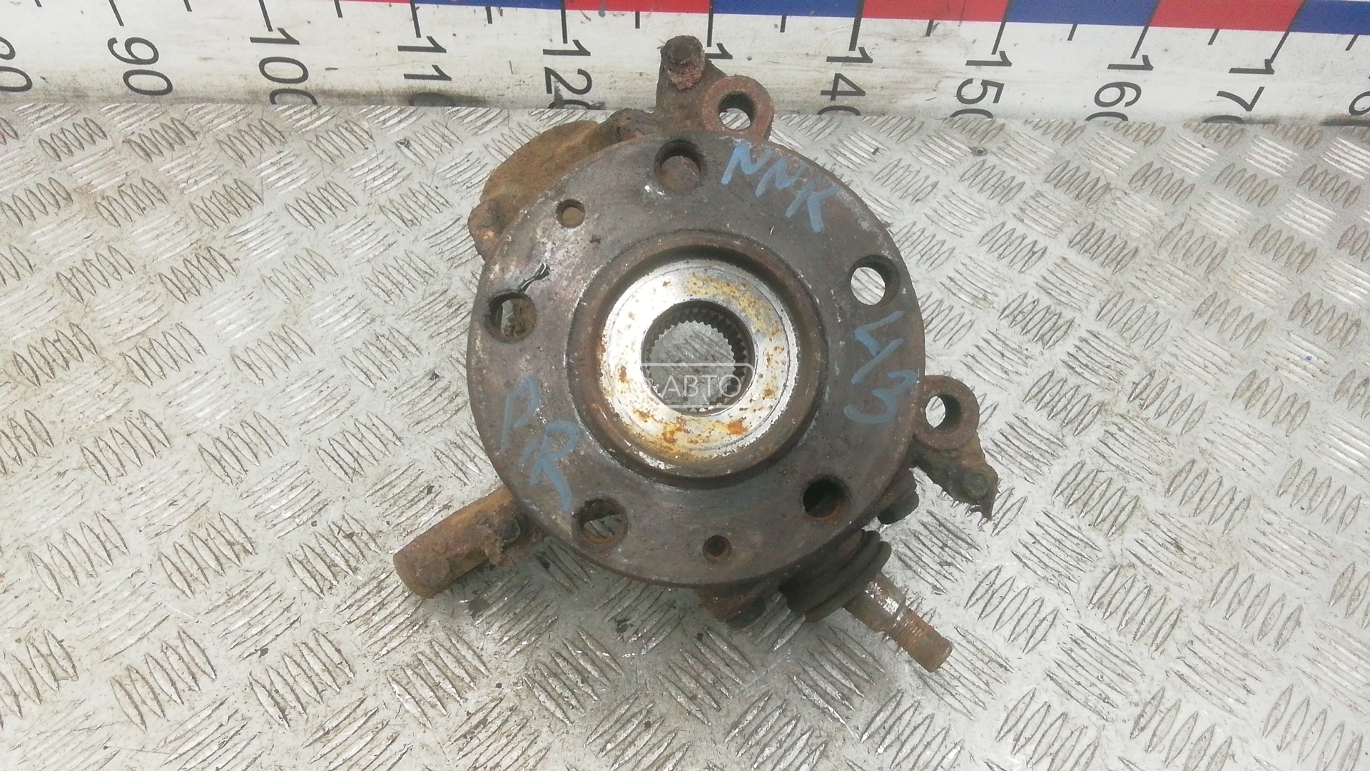 Ступица передняя правая