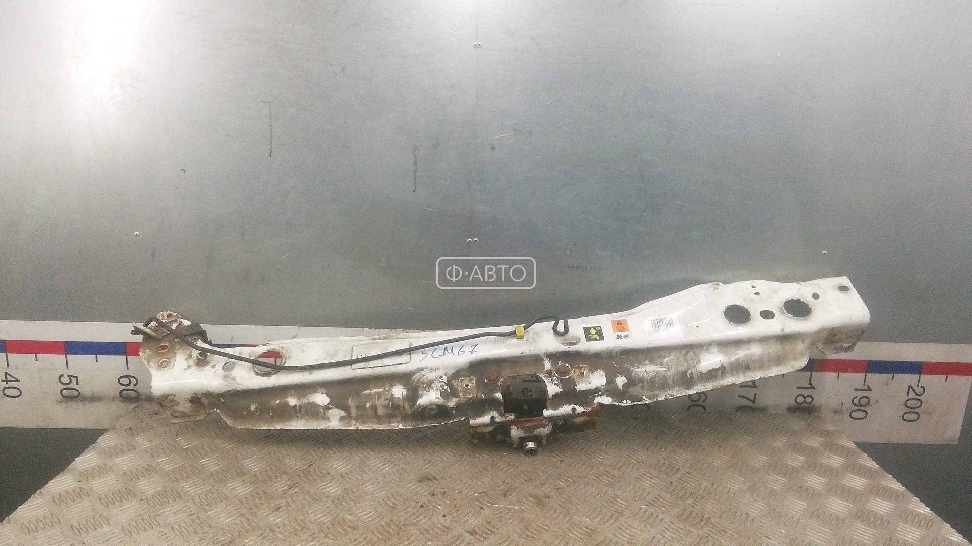 Рамка капота