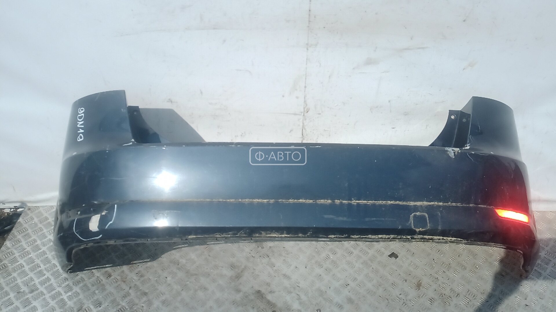 Бампер задний
