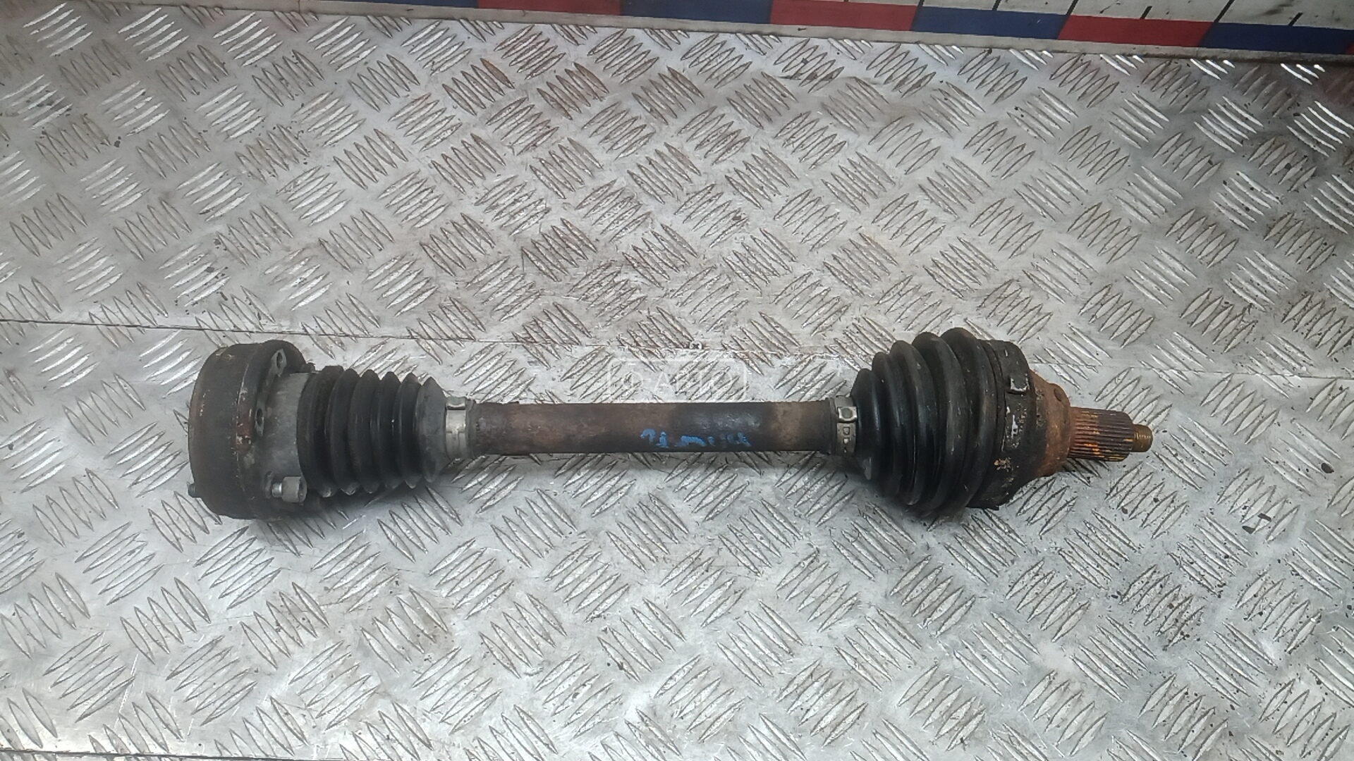 Привод передний левый