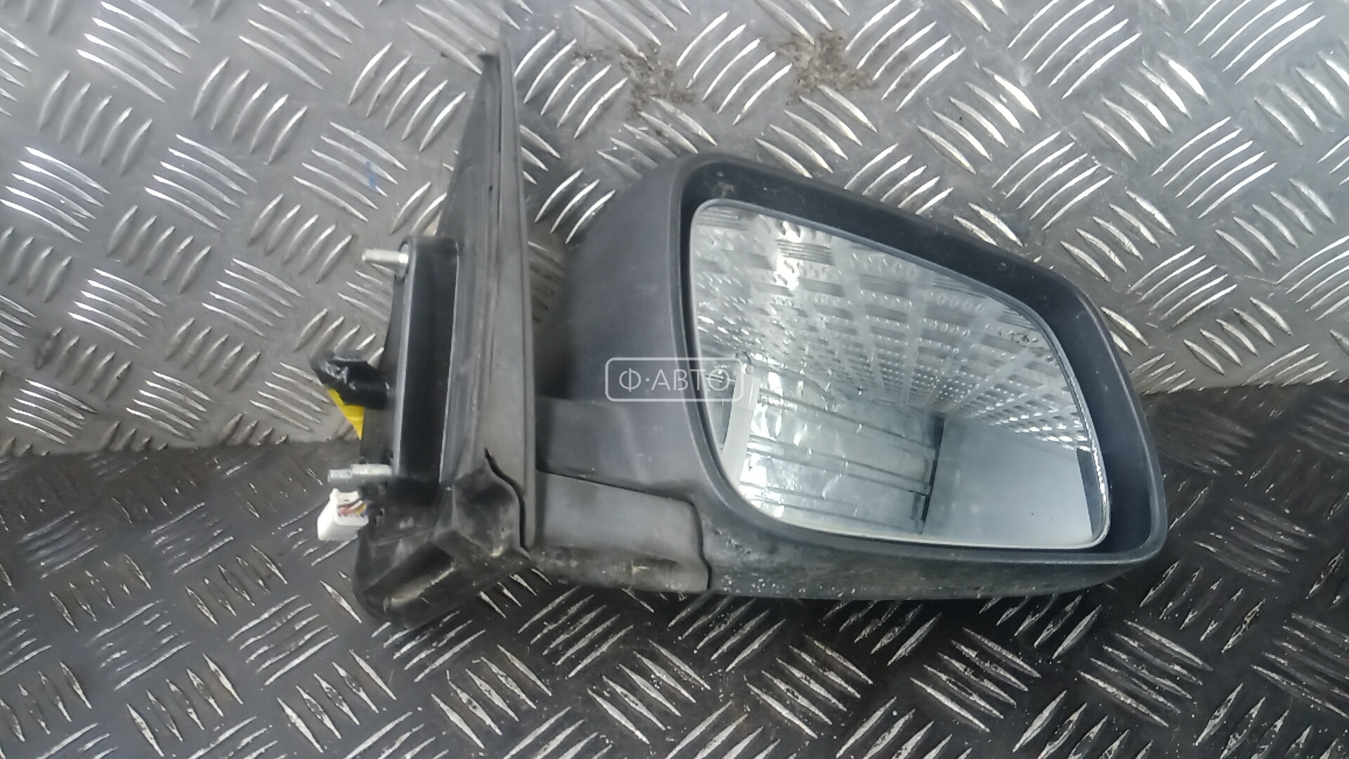 Зеркало наружное правое