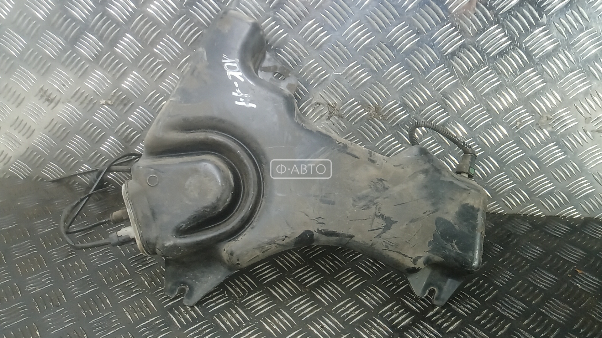 Бачок иолиса