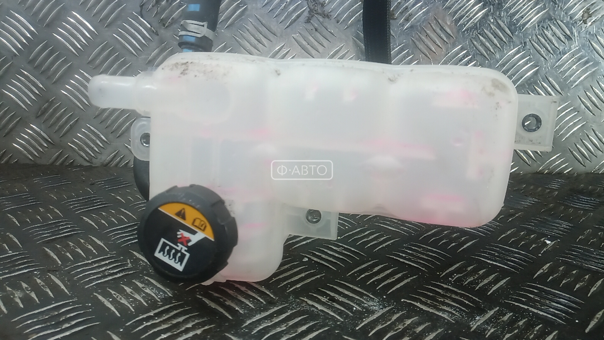 Бачок расширительный