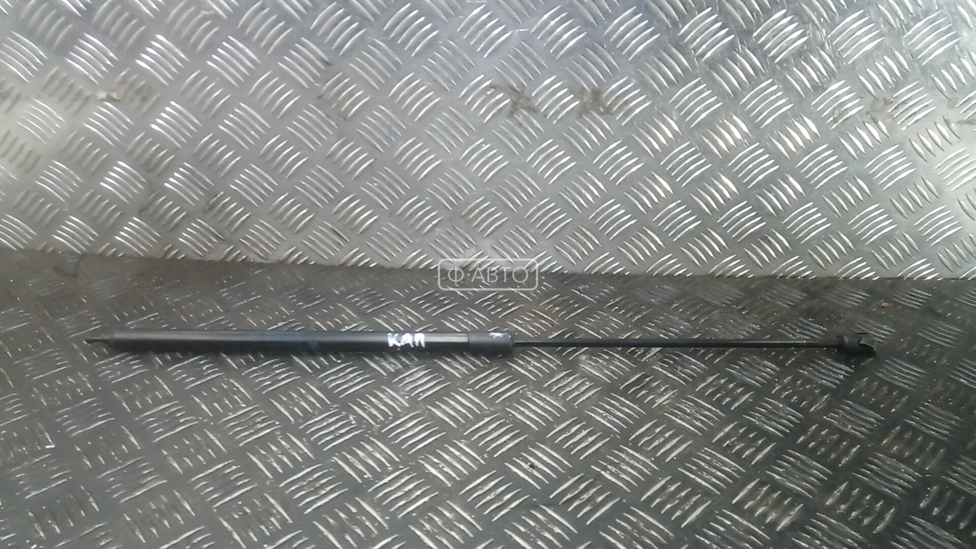 Амортизатор капота