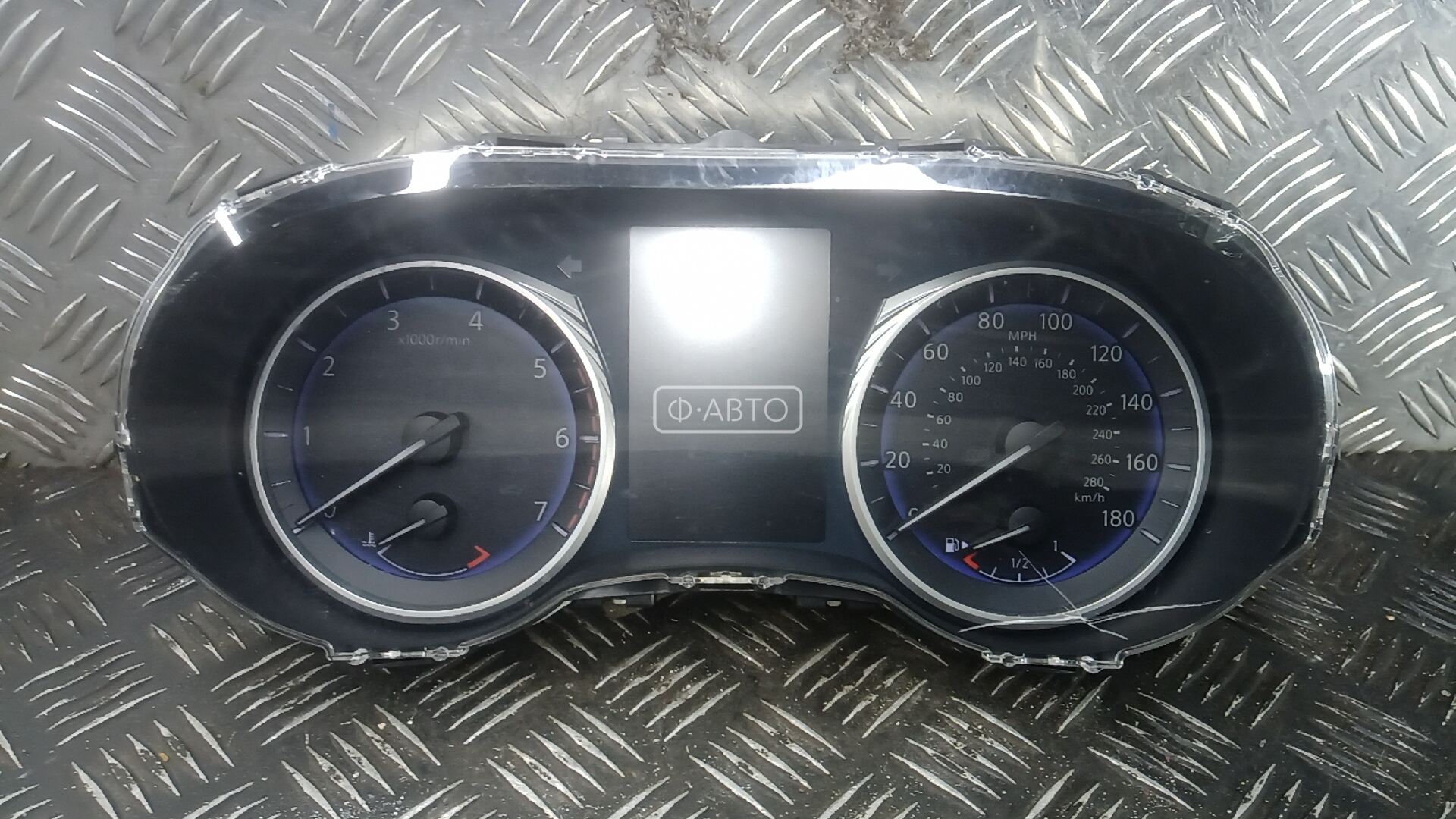 Щиток приборов