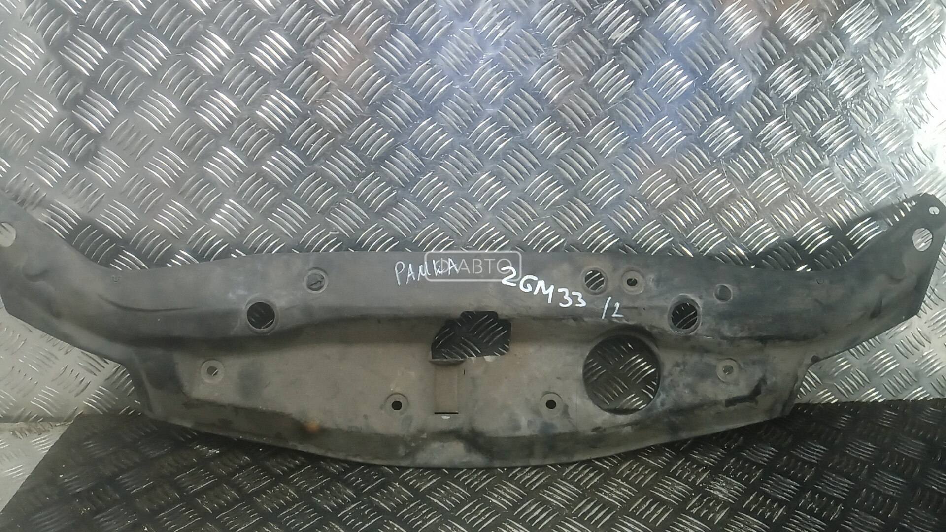 Рамка капота