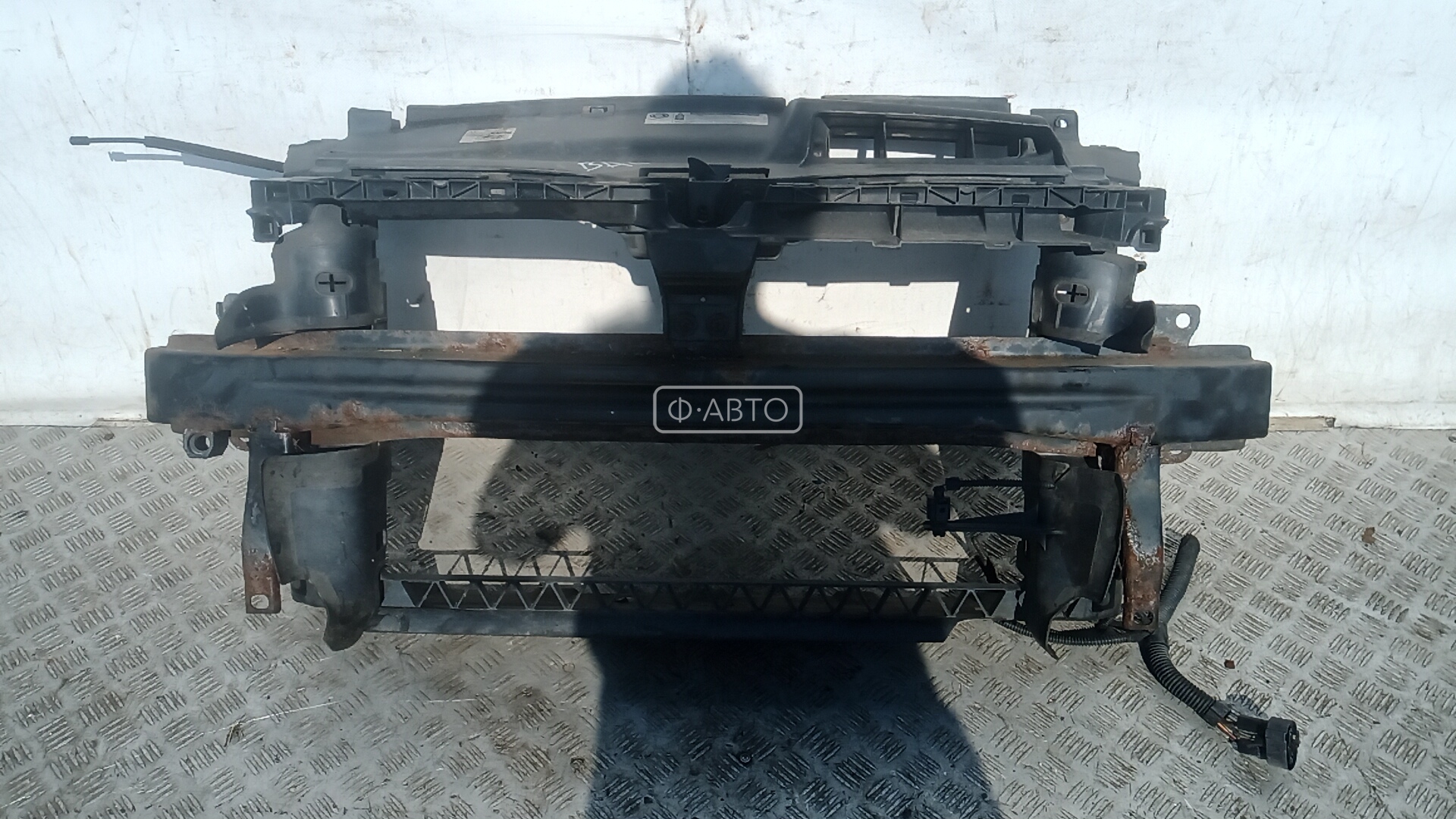 Передняя панель крепления облицовки (телевизор)