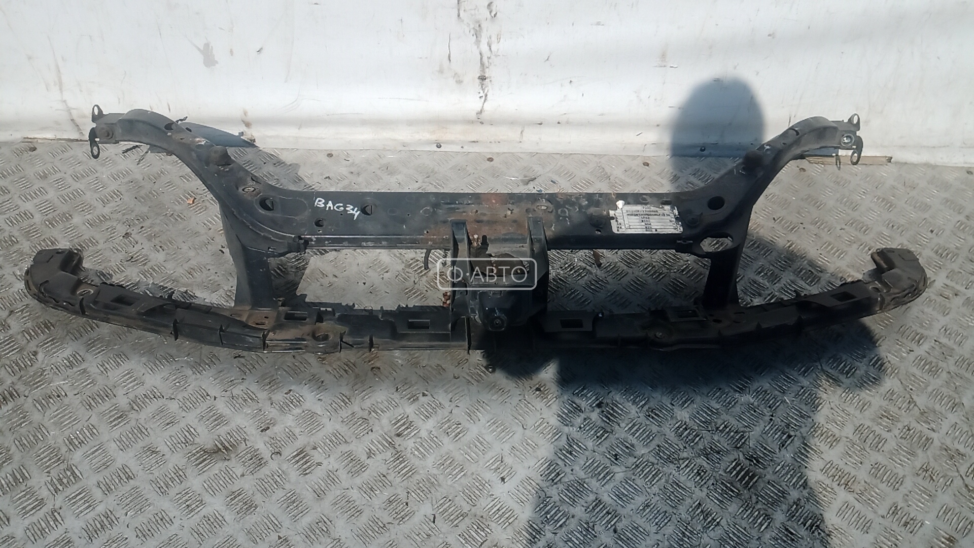 Передняя панель крепления облицовки (телевизор)