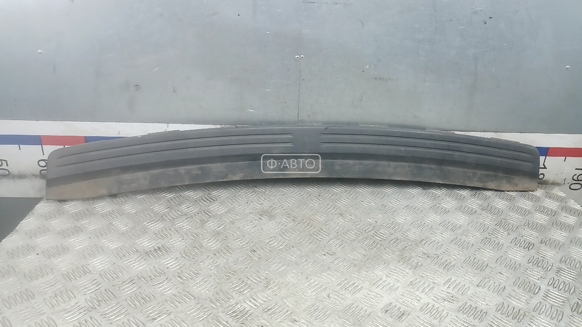 Молдинг бампера задний (накладка)