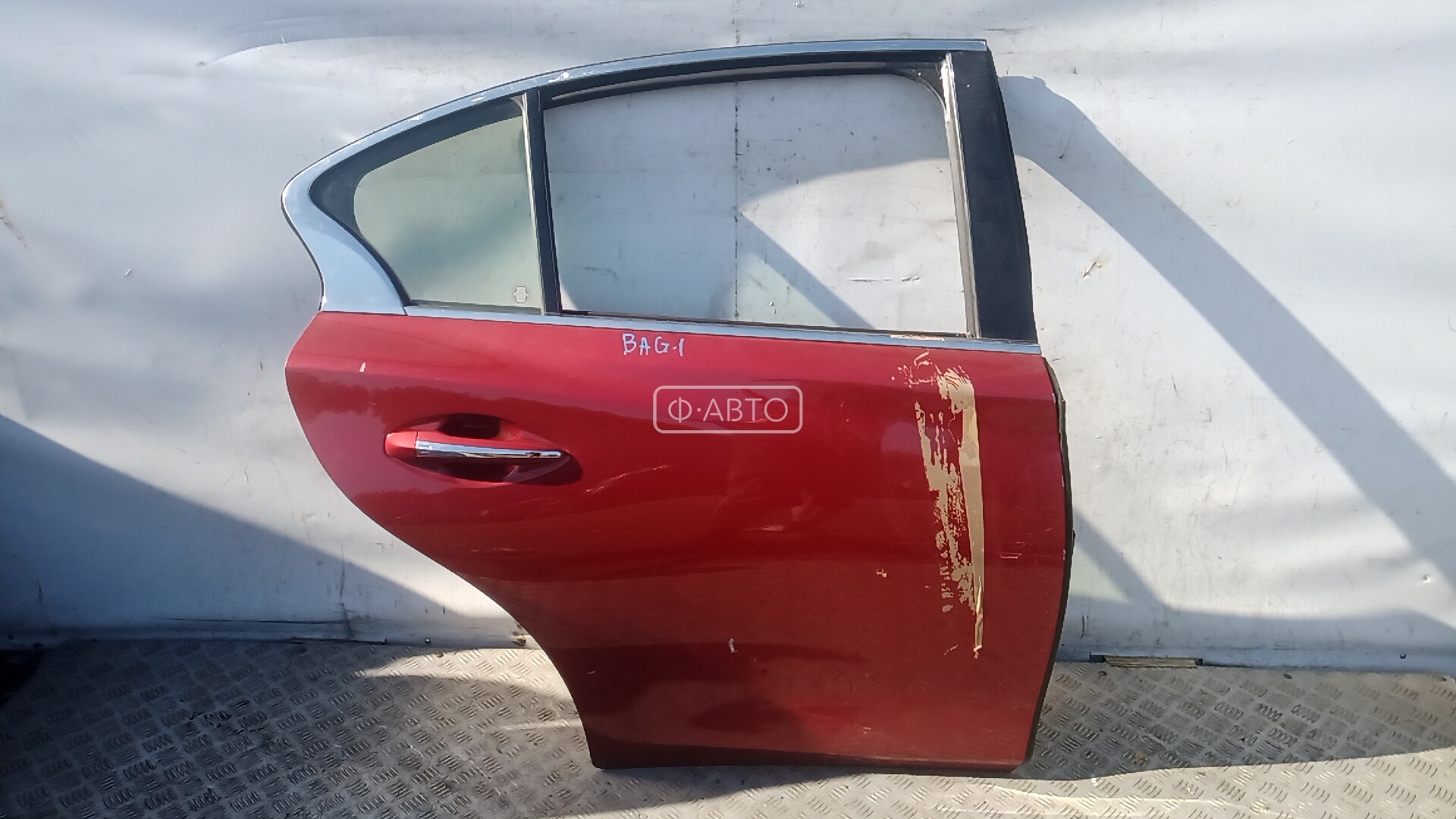Дверь задняя правая