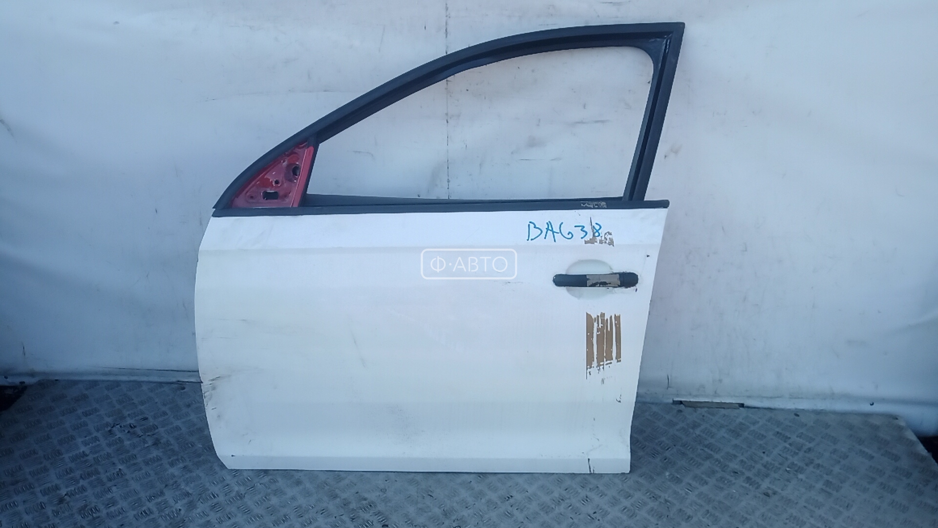 Дверь передняя левая